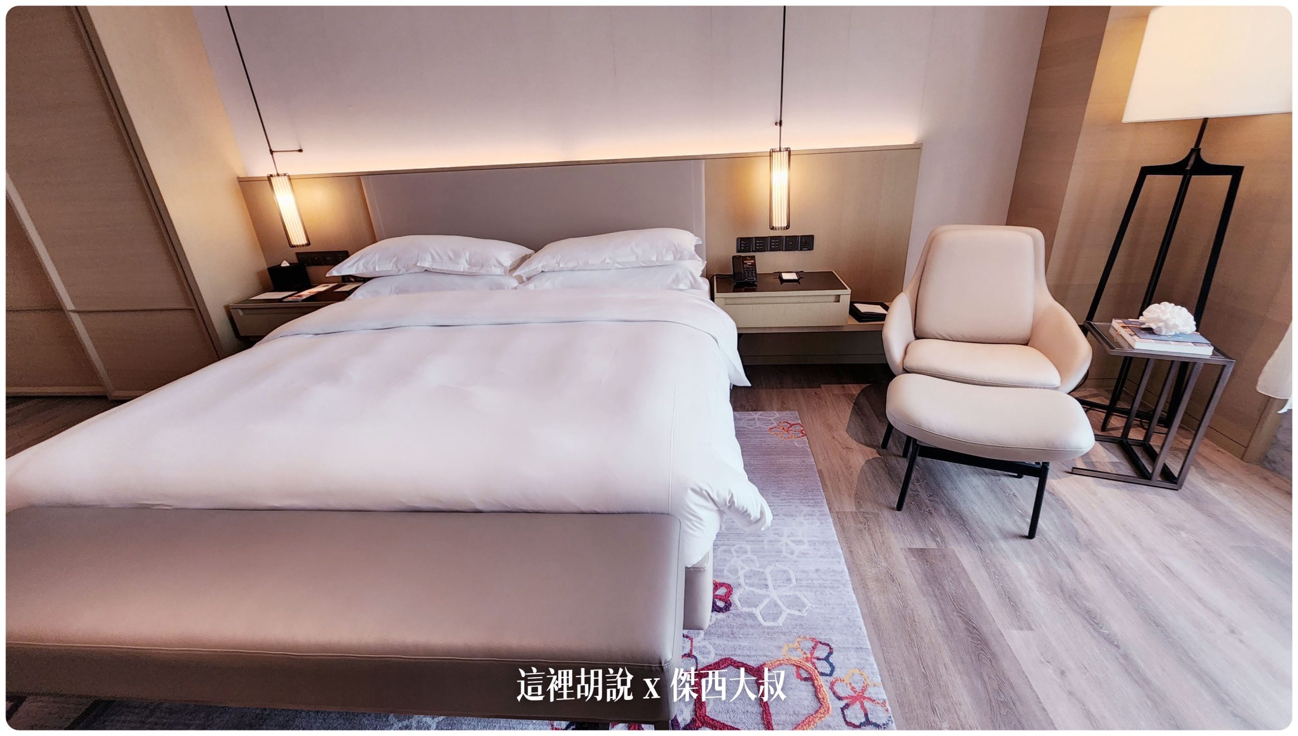 高雄萬豪酒店套房 尊榮套房跟萬豪套房照片記錄 Marriott Kaohsiung：萬豪套房：臥室