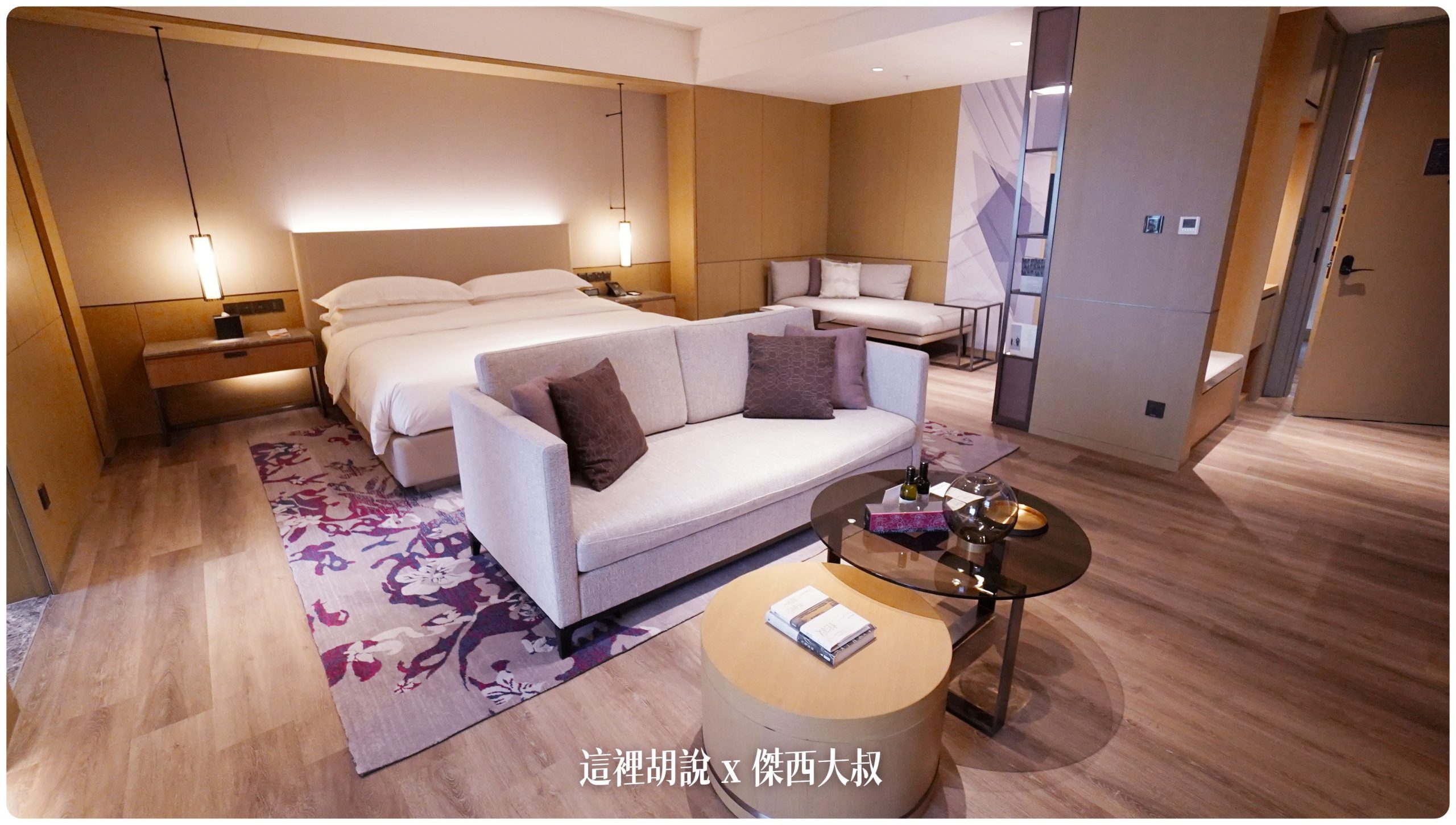 高雄萬豪酒店套房 尊榮套房跟萬豪套房照片記錄 Marriott Kaohsiung：尊榮套房：概觀