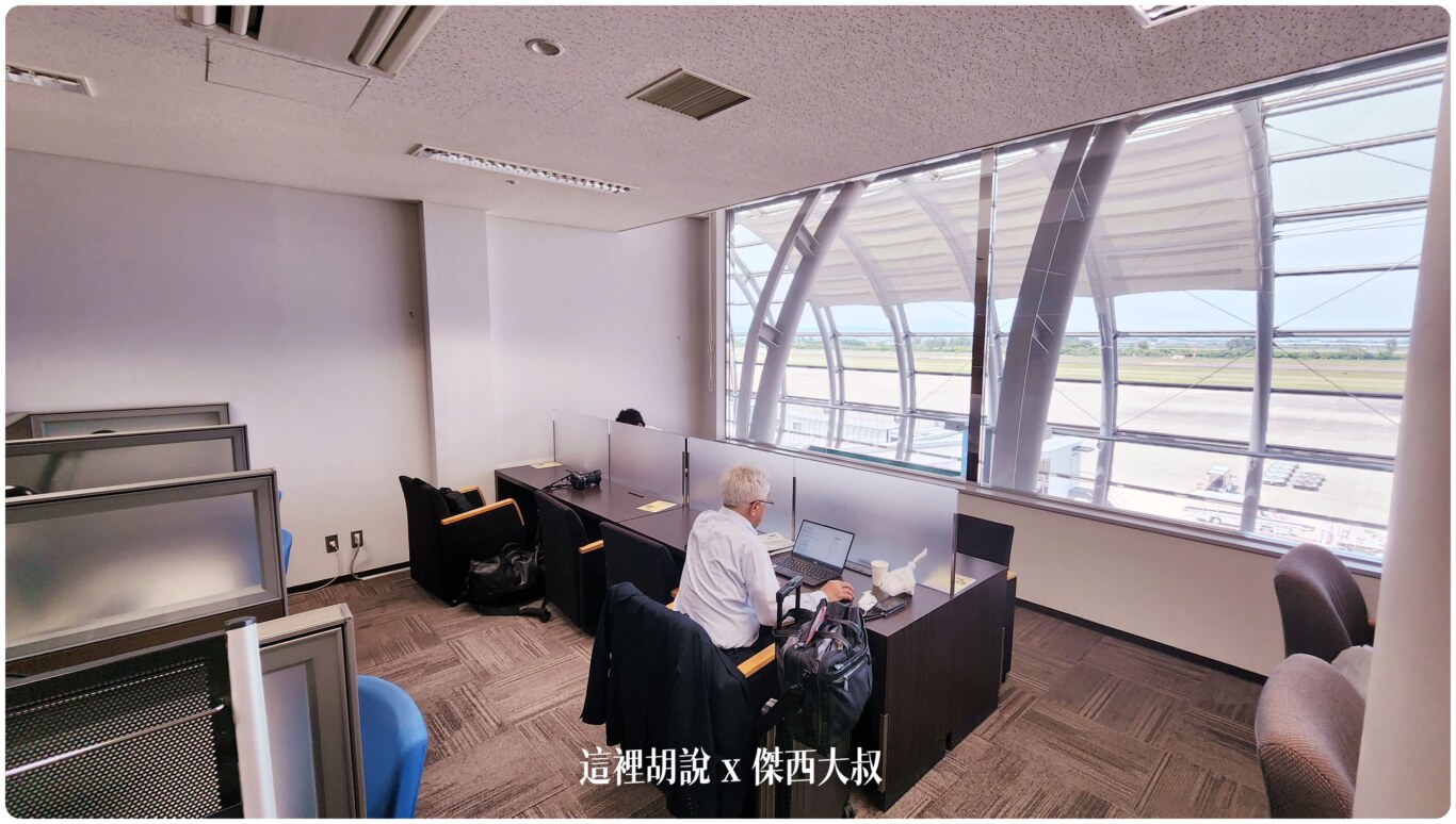 電腦工作桌