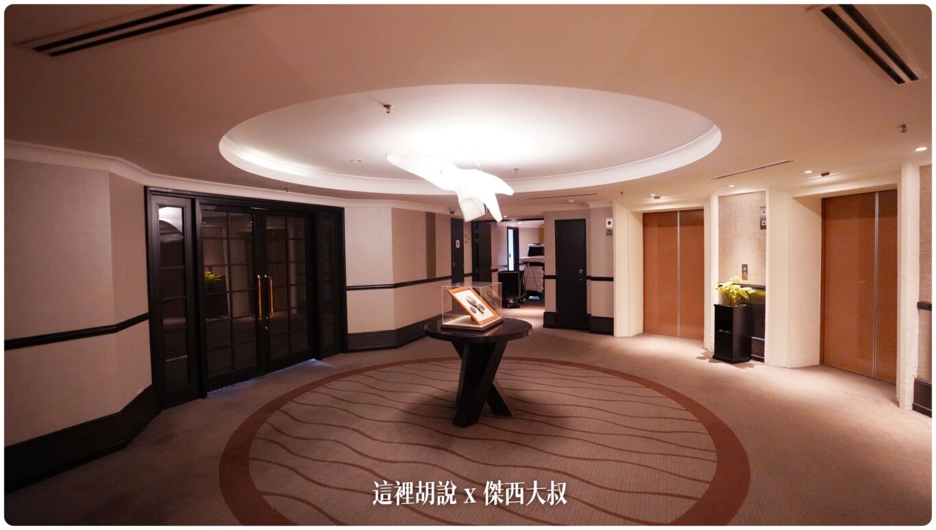 這是每一層樓飯的電梯廳