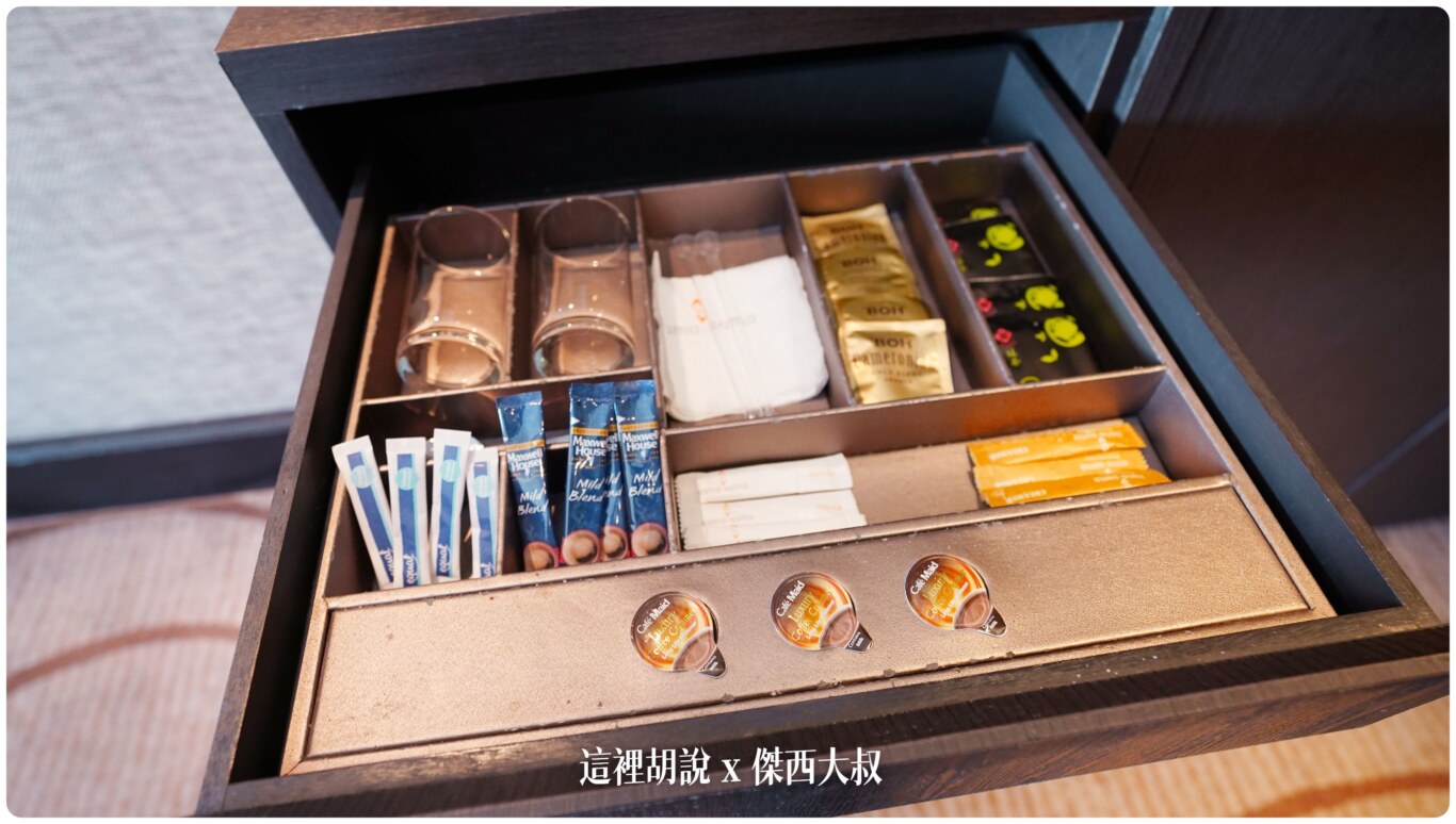 馬來西亞吉隆坡機場飯店 薩馬薩瑪克利亞酒店  SAMA SAMA HOTEL 兩分鐘就到航廈：Sama-Sama Hotel 客房