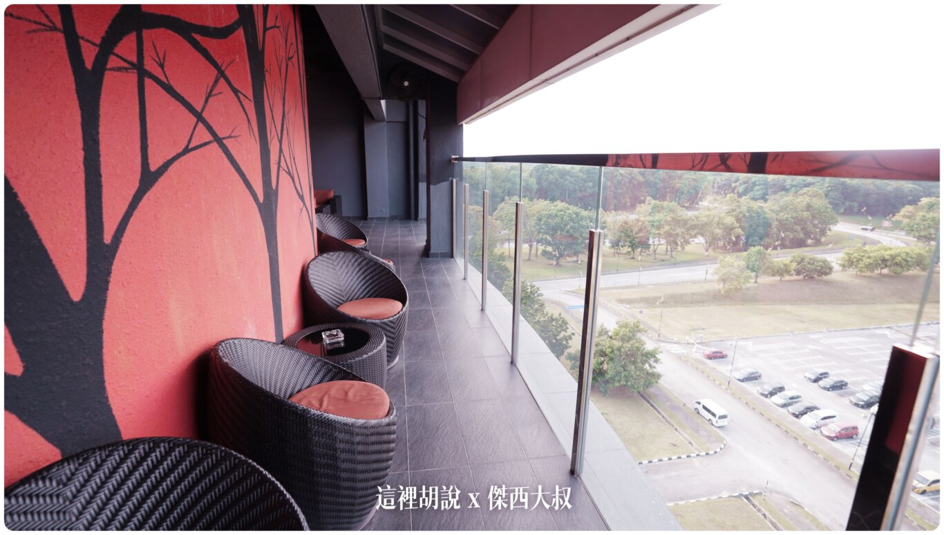 馬來西亞吉隆坡機場飯店 薩馬薩瑪克利亞酒店  SAMA SAMA HOTEL 兩分鐘就到航廈：九樓的RUNWAY VIEW