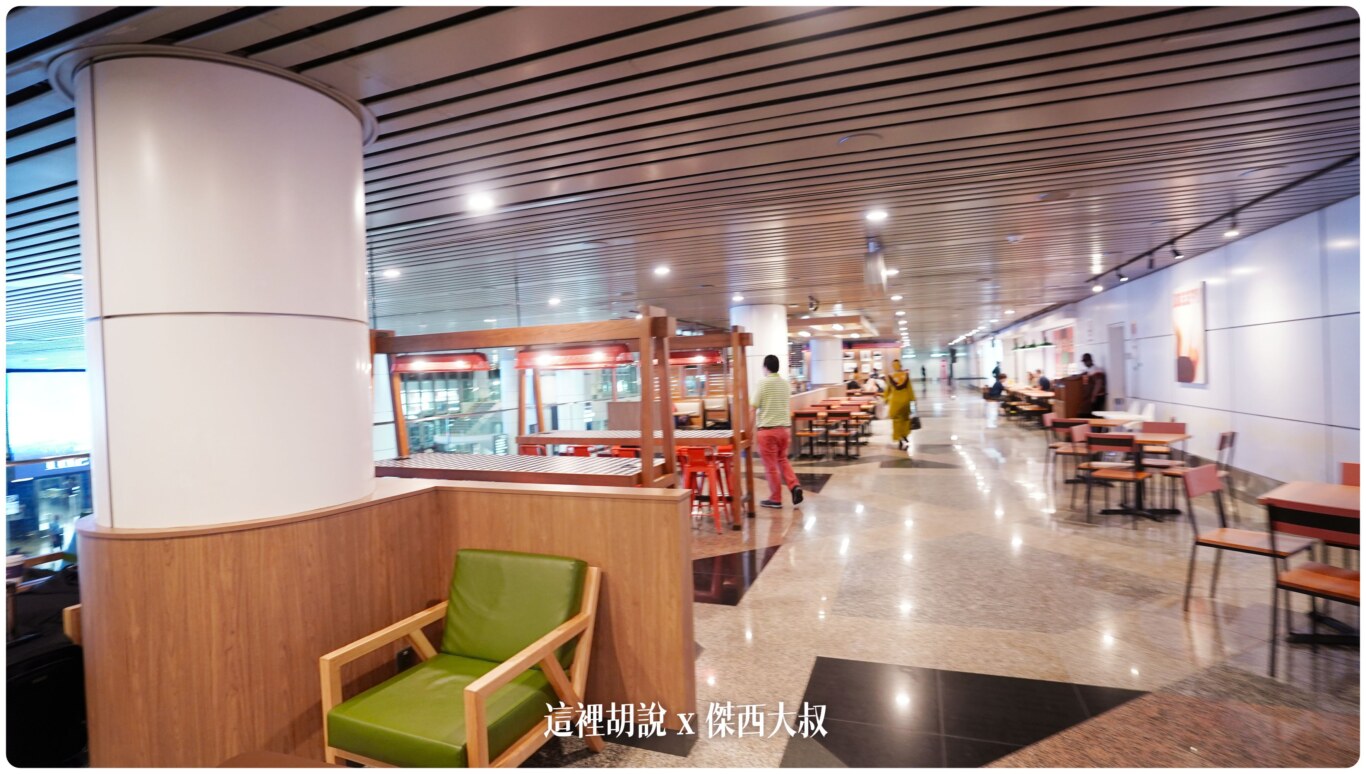 吉隆坡機場 第一航廈/KLIA1 非管制區分層介紹 轉機注意事項：第一航廈 非管制區 航廈樓層分布