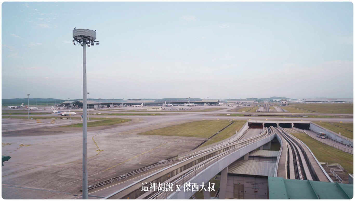 吉隆坡機場 第一航廈/KLIA1 非管制區分層介紹 轉機注意事項：第一航廈 非管制區 航廈樓層分布