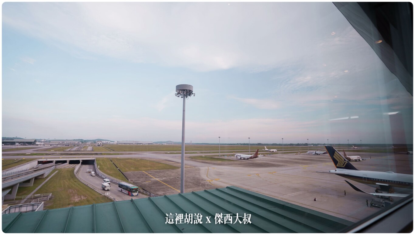 吉隆坡機場 第一航廈/KLIA1 非管制區分層介紹 轉機注意事項：第一航廈 非管制區 航廈樓層分布