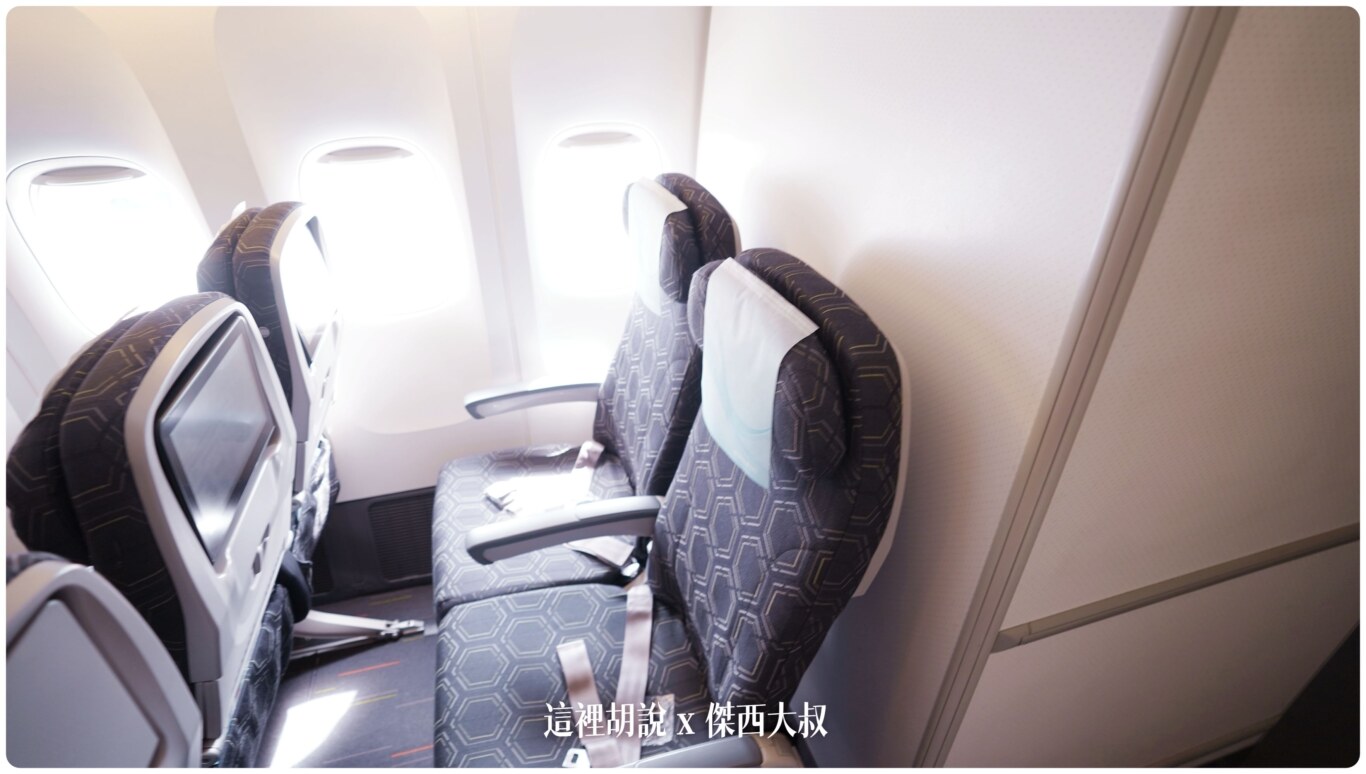 長榮航空機隊 777 三兄弟77M：目前最資深的經濟艙 TPE-BKK BR201 飛行記錄(777-300ER/77W)：第一段經濟艙