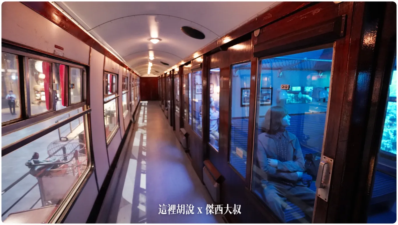 隨著不同集數，每一個小隔間剛好就是代表哈利波特的成長