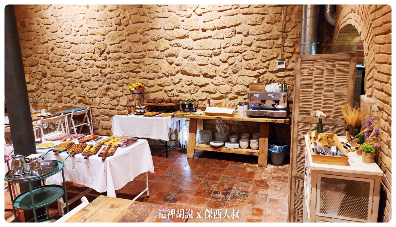 西班牙巴拉格爾 (Balaguer)：La Casa Del Miracle 非常溫馨的度假小屋 不小心遇到市集：餐廳