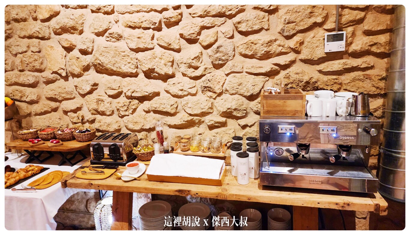 西班牙巴拉格爾 (Balaguer)：La Casa Del Miracle 非常溫馨的度假小屋 不小心遇到市集：餐廳