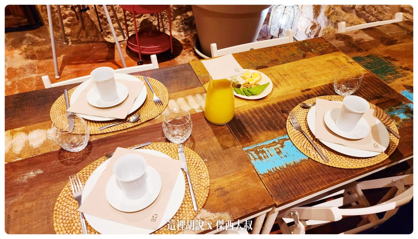 西班牙巴拉格爾 (Balaguer)：La Casa Del Miracle 非常溫馨的度假小屋 不小心遇到市集：餐廳