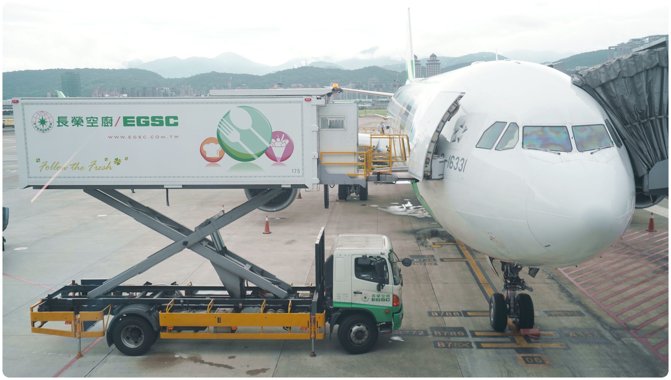 長榮航空飛行記錄 BR190 松山羽田 A330 經濟艙TSA-HND：長榮航空A330-300