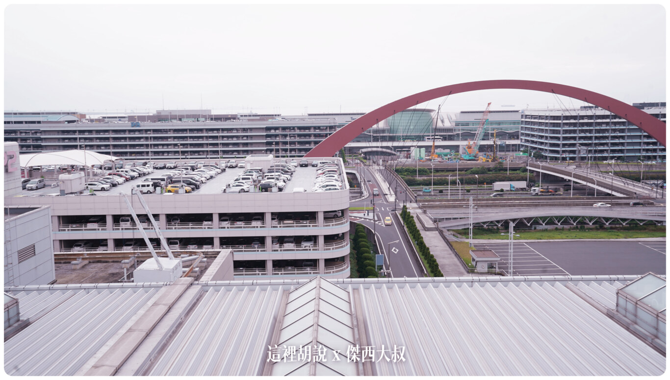 羽田機場 T1 第一航廈 逛街的人比旅客多 裡頭還有航空神社：關於羽田第一航廈