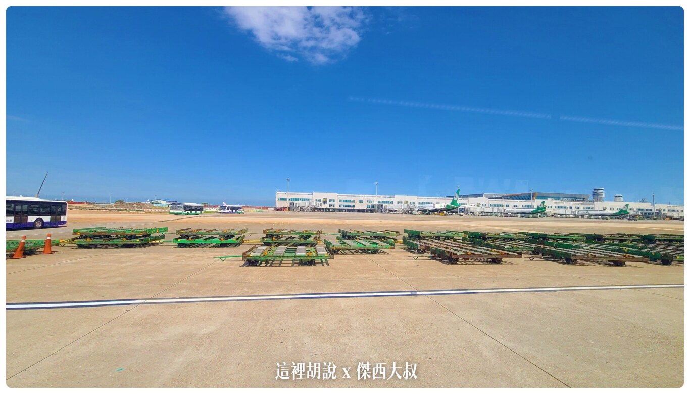 疫情之間 桃園機場開放參觀 2020桃機樂友會：BC區域滑行道
