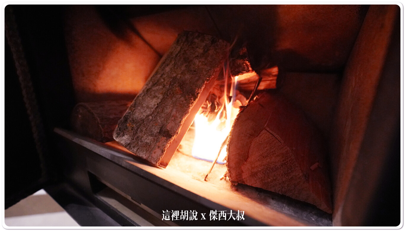西班牙哈恩區：面向橄欖田的住宿 Apartamentos Cortijo Peñardera：壁爐初體驗