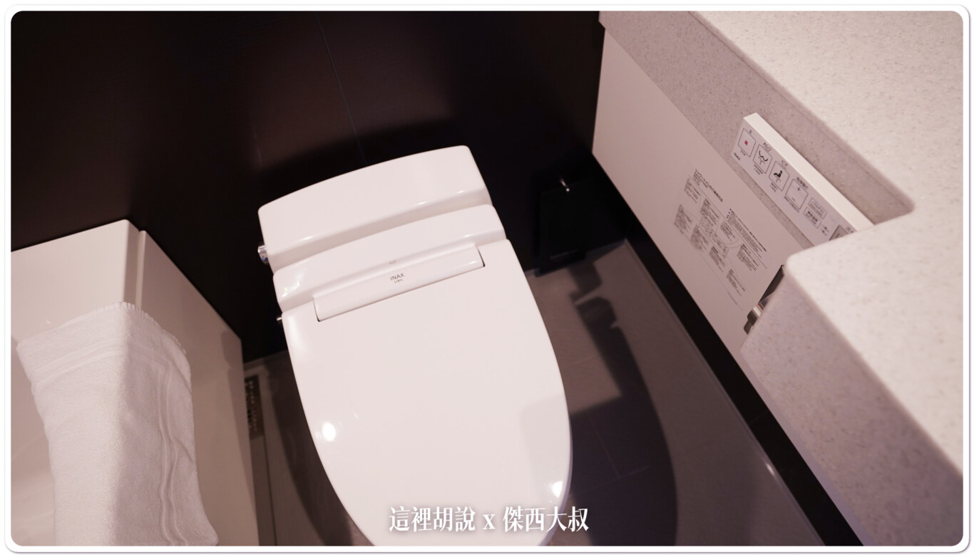INAX的自動沖水馬桶 INAX的自動沖水馬桶
