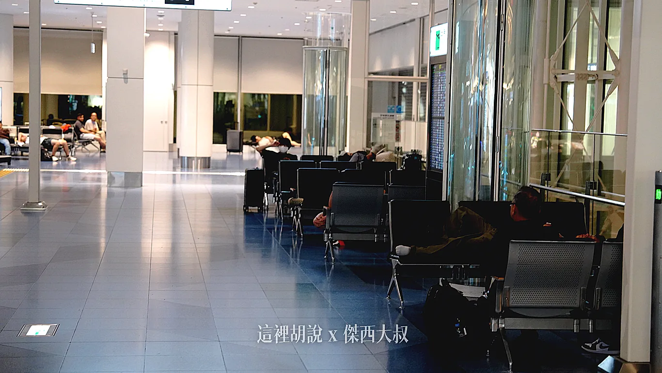 中央樓梯左側側邊的位置(2026拍攝) 中央樓梯左側側邊的位置(2026拍攝)