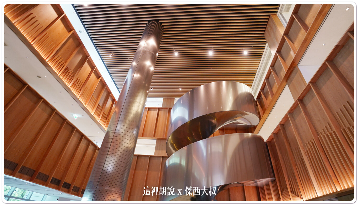 傑西屏東口袋：屏東總圖 屏東縣立圖書館總館：屬於光影的各種角落