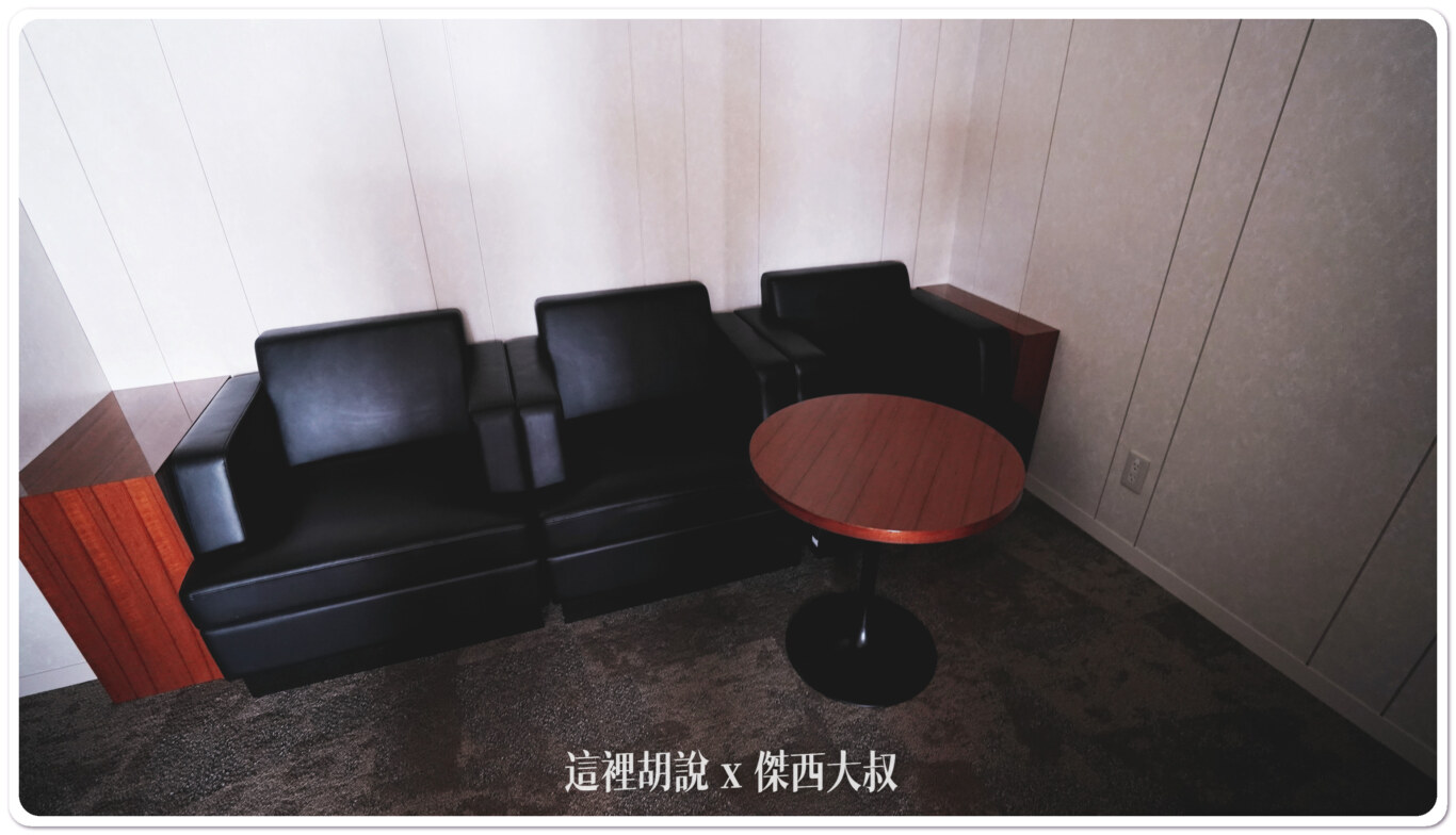 關西機場 AIR SIDE LOUNGE 龍騰卡貴賓室:座位 關西機場 AIR SIDE LOUNGE 龍騰卡貴賓室:座位