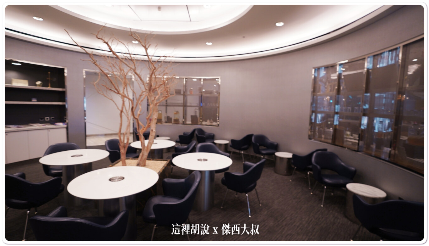 這一次選擇的躲在最裡面的這個空間，可能因為太隱密的關係，最後也只有我們使用