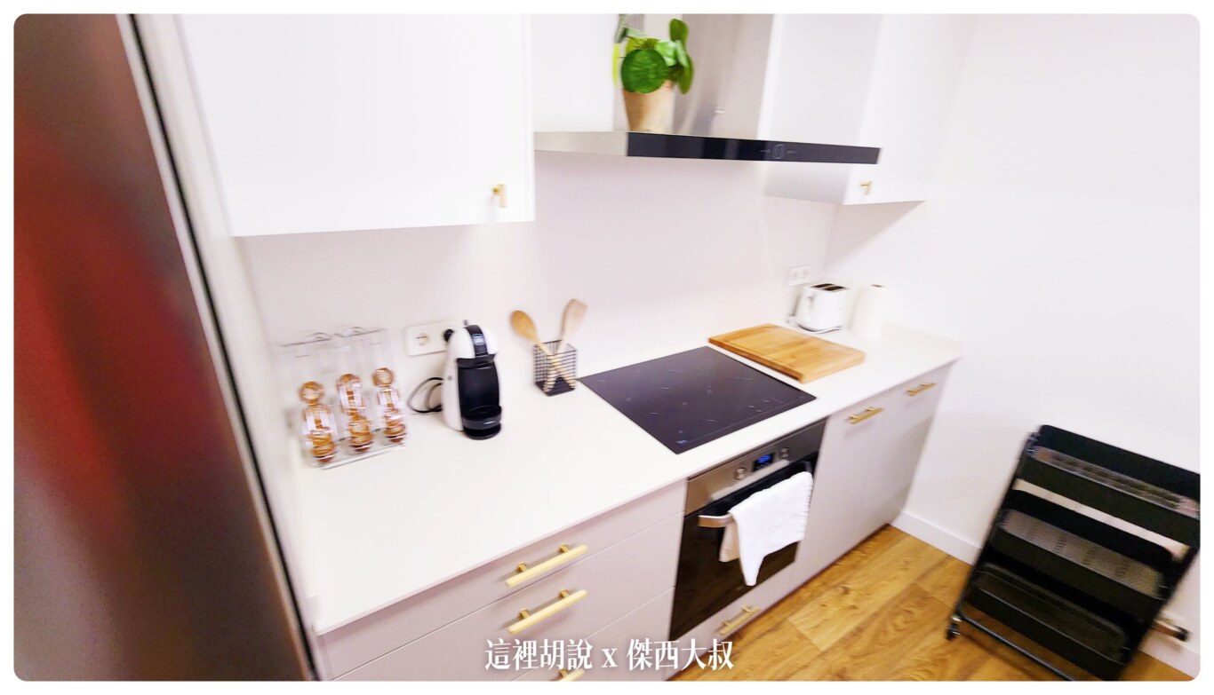西班牙洛格羅尼奧 Logrono 公寓住宿 Piso centro Logroño. En calle Laurel：廚房