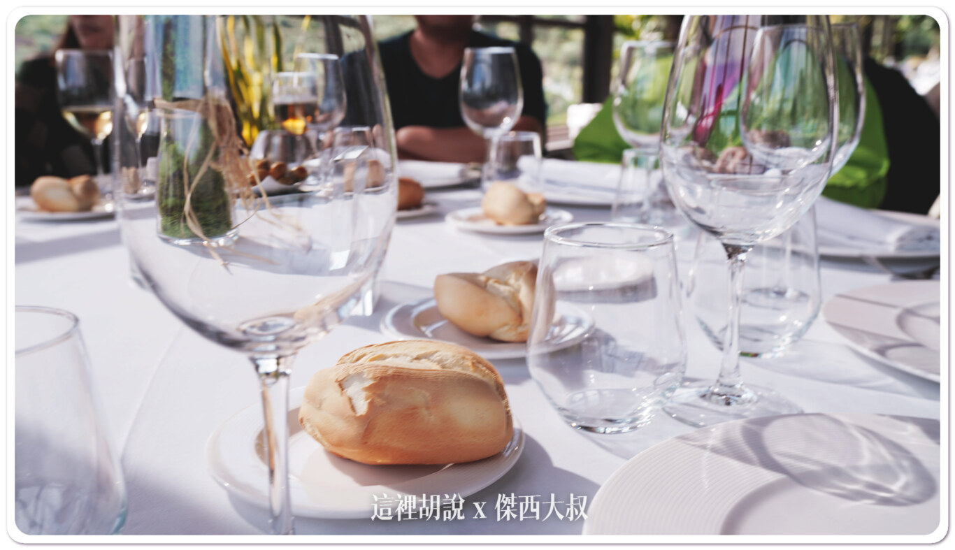 西班牙托雷多 Restaurante Hierbabuena 大片落地窗景色 附近最高分餐廳之一：餐廳景觀