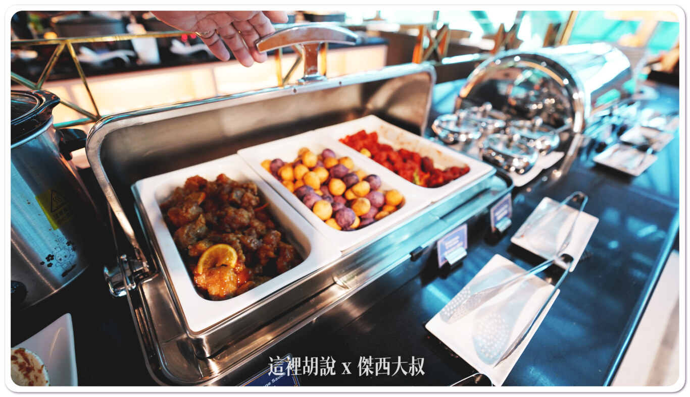 There are also Taiwanese night market snacks like sweet potato balls.