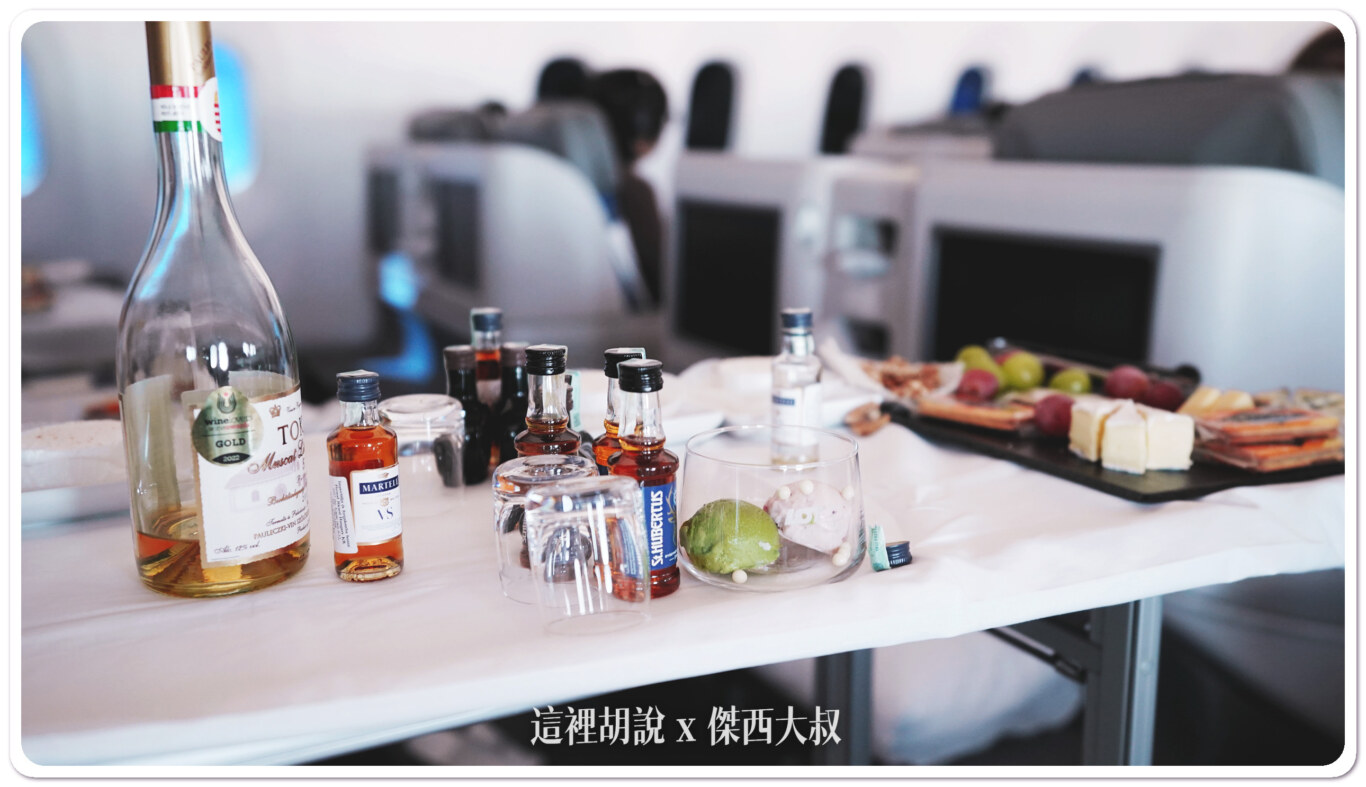 喝酒不開車 開車不喝酒 未滿十八歲請勿飲酒