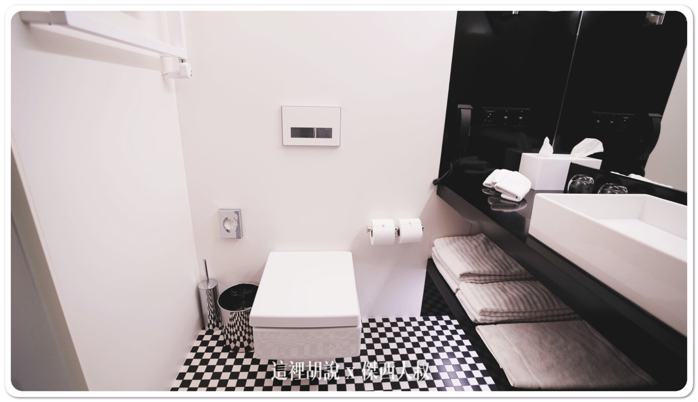 波蘭華沙機場住宿 萬麗酒店 Renaissance Warsaw Airport Hotel：浴室