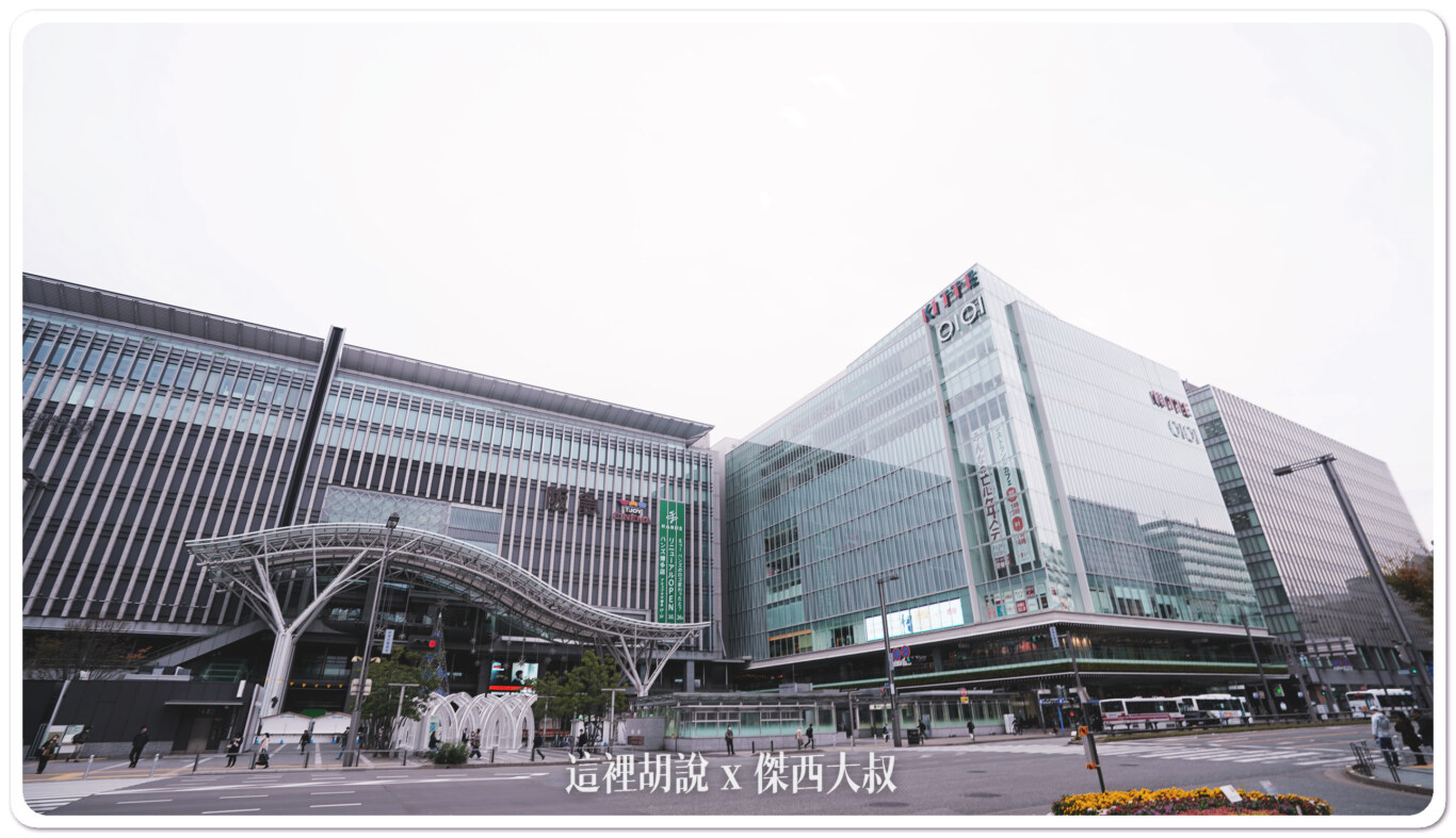 博多車站/聖誕來福岡 Christmas Advent 日本最大規模 其他景區資訊  2023聖誕杯樣式：博多車站聖誕市集-白天
