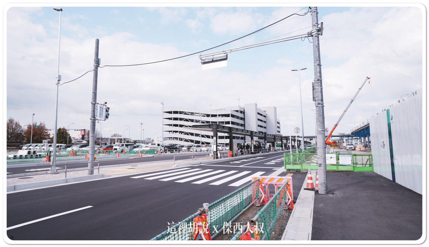 福岡機場國際線 前往博多車站 接駁車購票搭乘：候車月台：四號月台