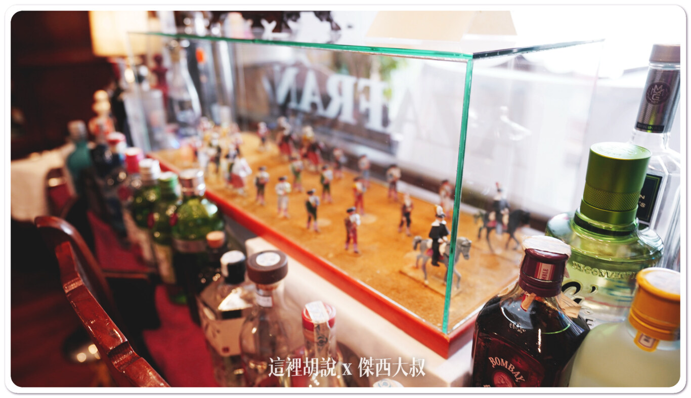 西班牙塞維利亞 番紅花碳烤餐廳 Asador Azafrán：餐廳用餐環境