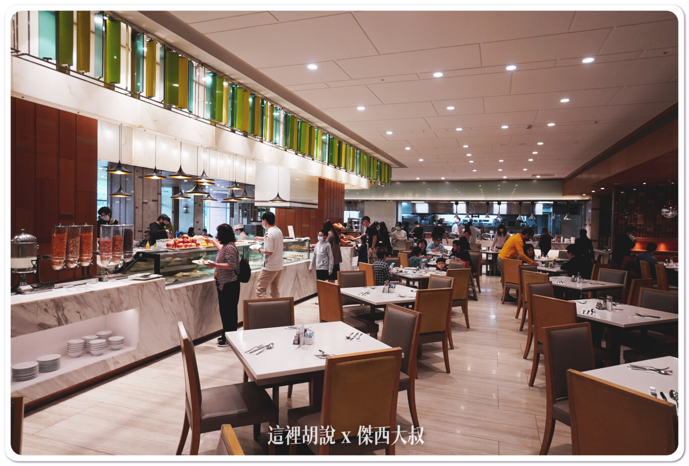 六福萬怡酒店 新增五訪記錄 交通方便 生活機能完整 - 台北南港：自助餐廳 早餐