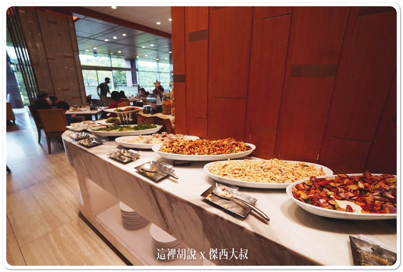 六福萬怡酒店 新增五訪記錄 交通方便 生活機能完整 - 台北南港：自助餐廳 早餐
