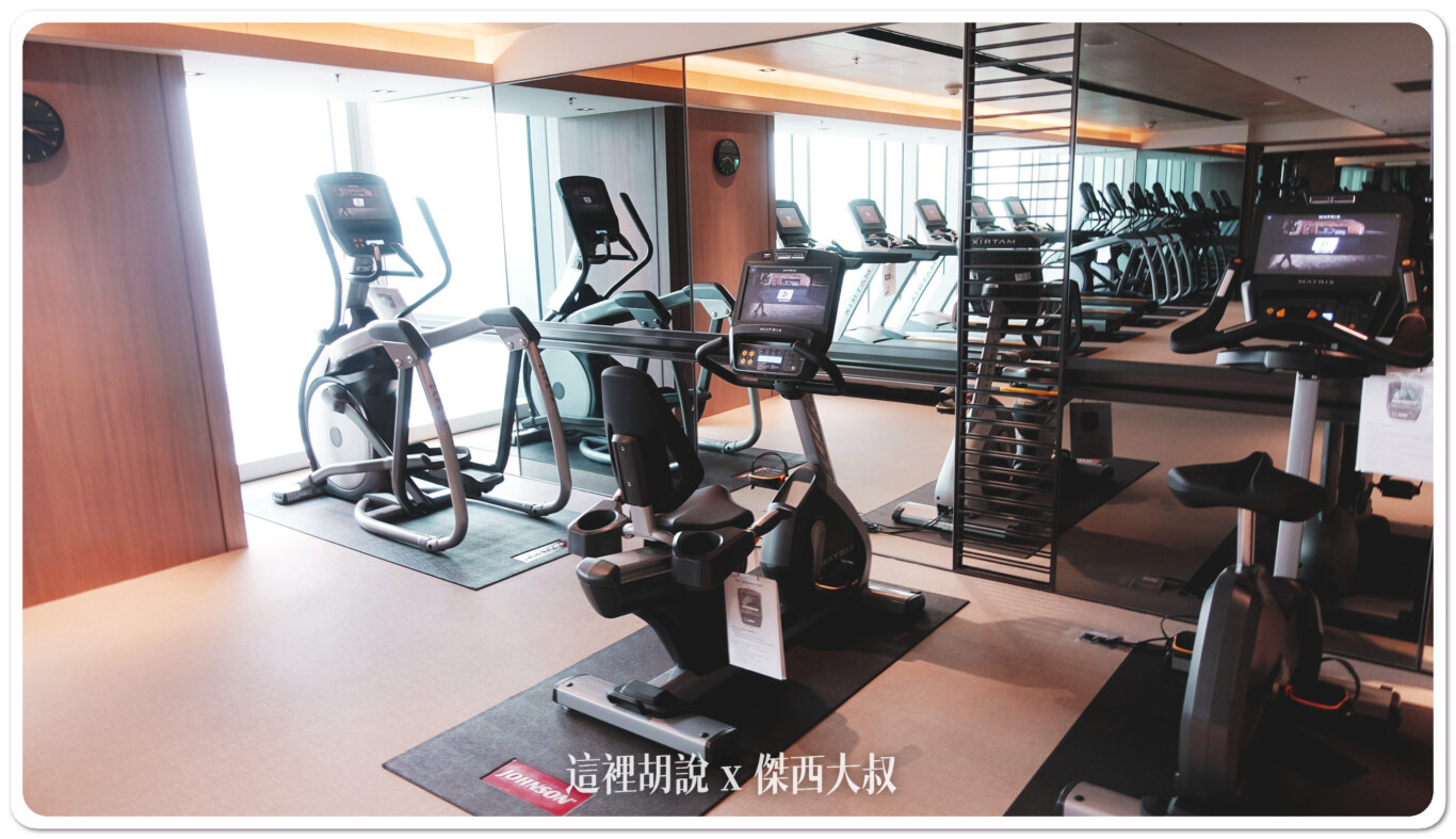 台北國泰萬怡酒店 典雅內斂的商務型酒店：健身房