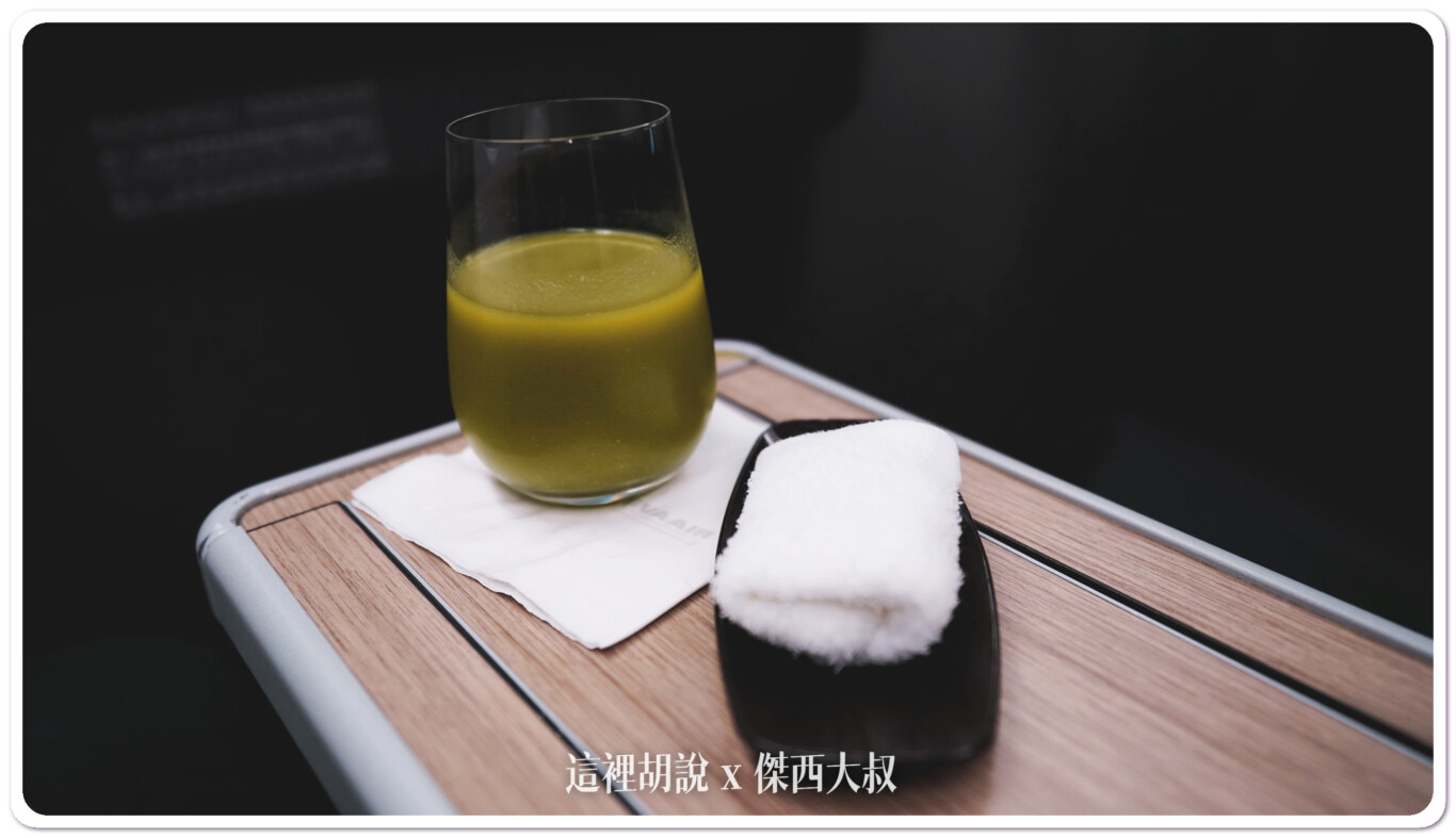 長榮航空飛行記錄 A330-300 台北大阪 商務艙 TPE-KIX：機上服務