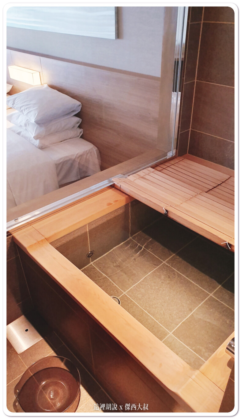 室內有泡湯池的房型如果嫌吵的話可以把馬達關掉 室內有泡湯池的房型如果嫌吵的話可以把馬達關掉