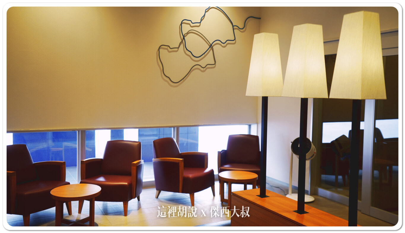 北海道新千歲機場住宿 兩站抵達 JR INN 千歲 千歲車站出門三十秒：飯店大廳