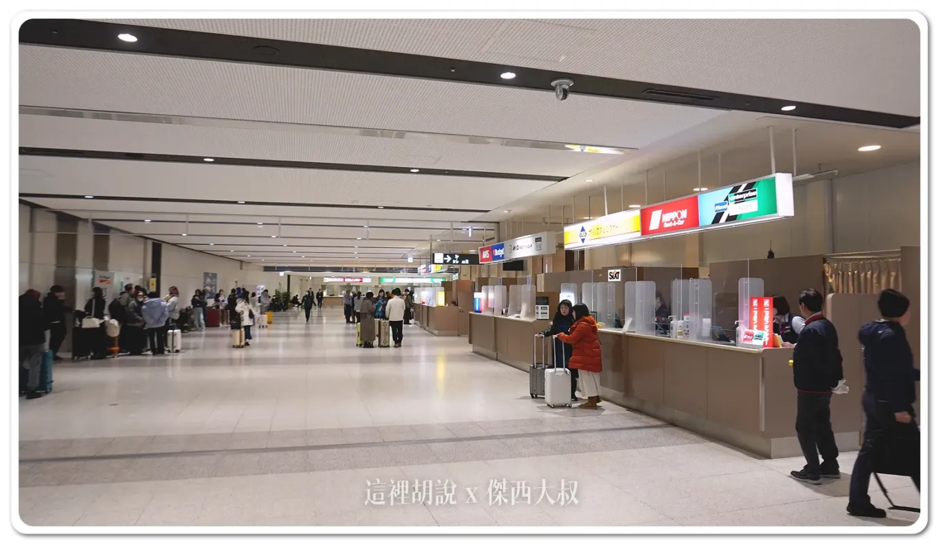 北海道新千歲機場 國內線出發報到櫃台：一樓抵達區：AB區