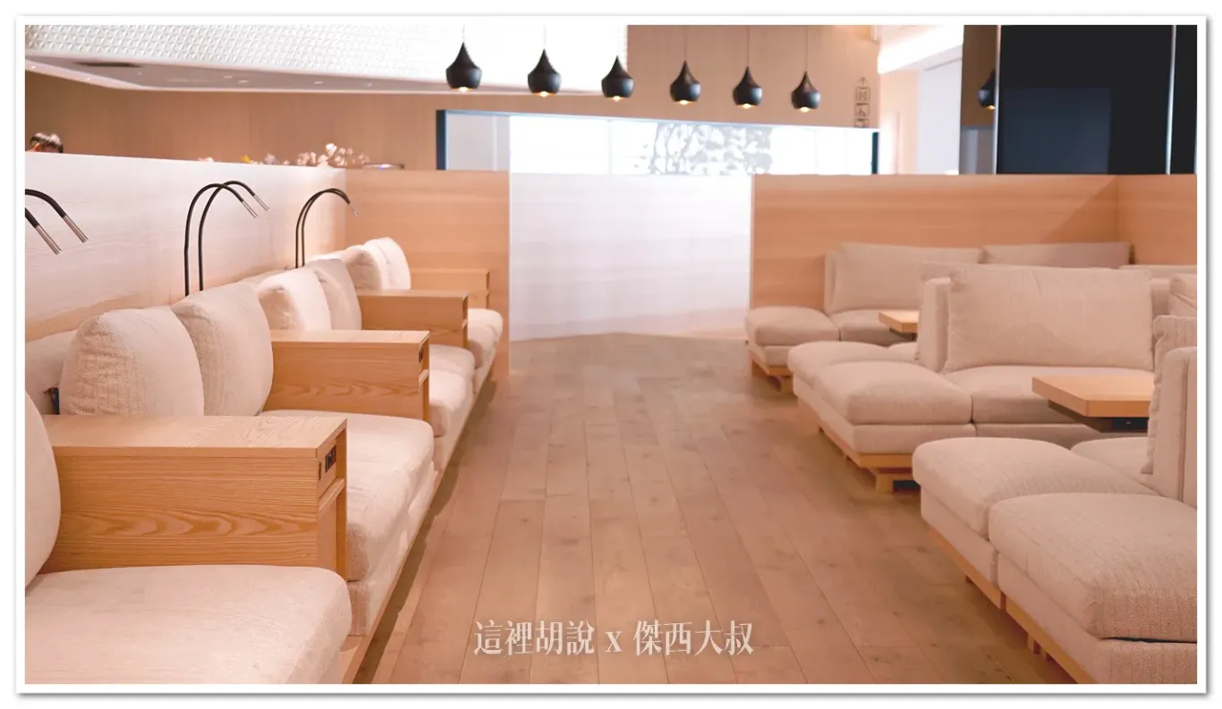 北海道新千歲機場 國際線 ROYAL LOUNGE 航空公司貴賓室:休息空間 北海道新千歲機場 國際線 ROYAL LOUNGE 航空公司貴賓室:休息空間