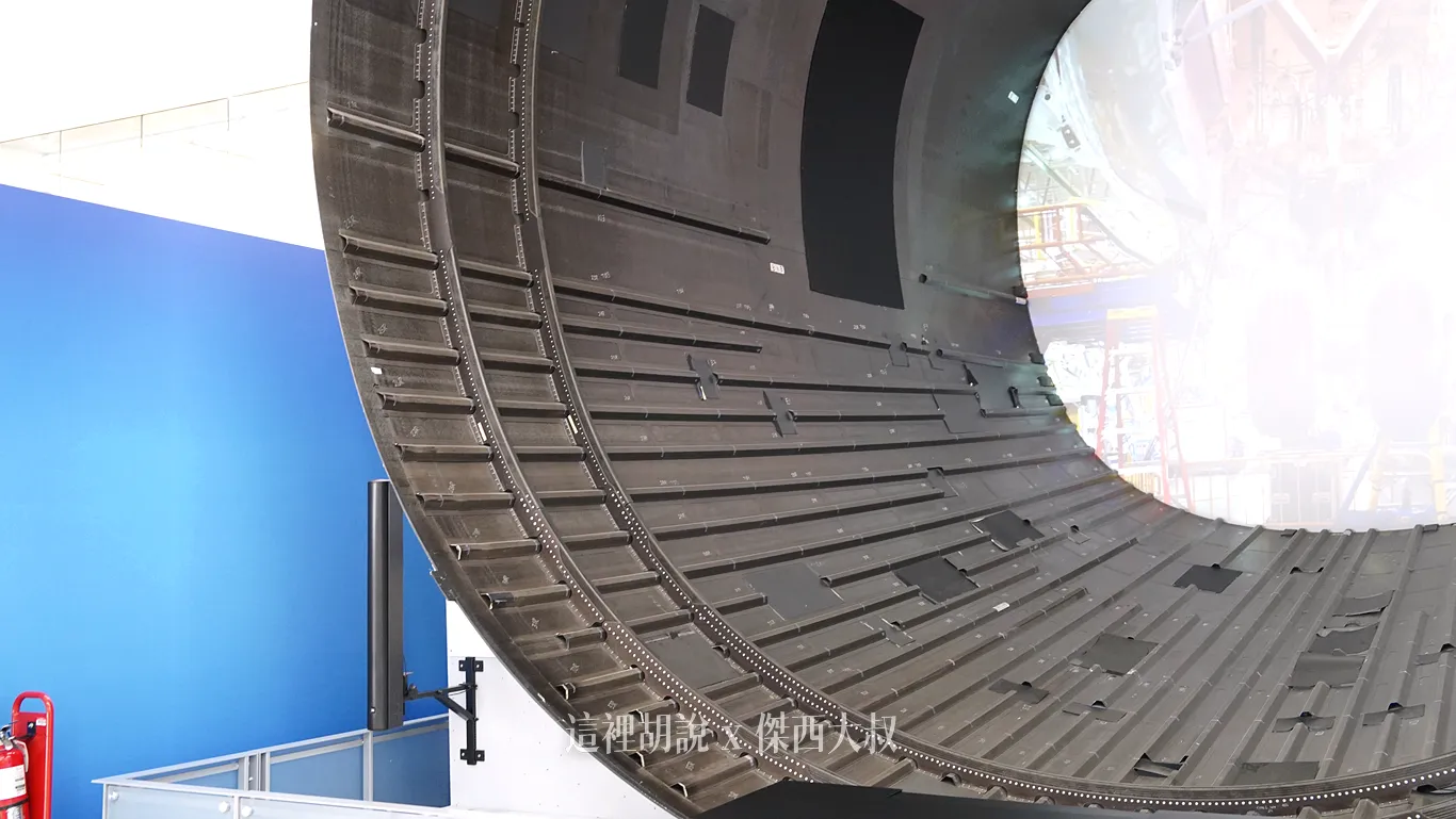 787的機身剖面