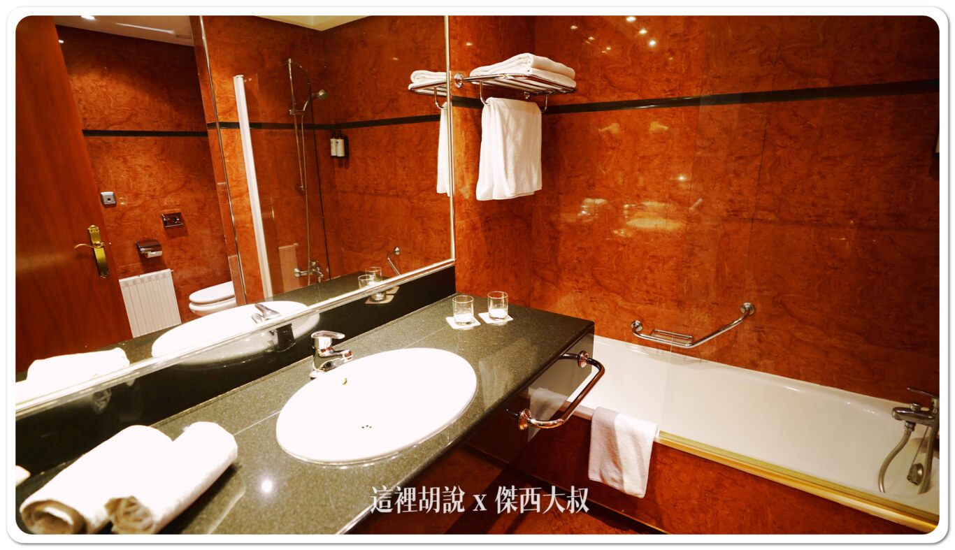西班牙馬德里機場住宿 阿拉梅達機場爵怡飯店ALAMEDA HOTEL：浴室