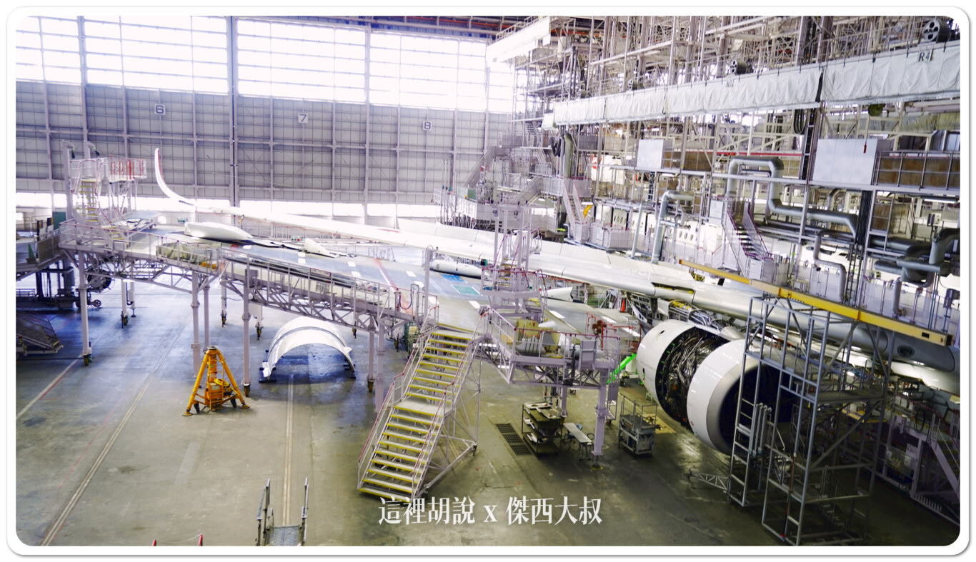在機庫可以看目前進廠整備當中的飛機 在機庫可以看目前進廠整備當中的飛機