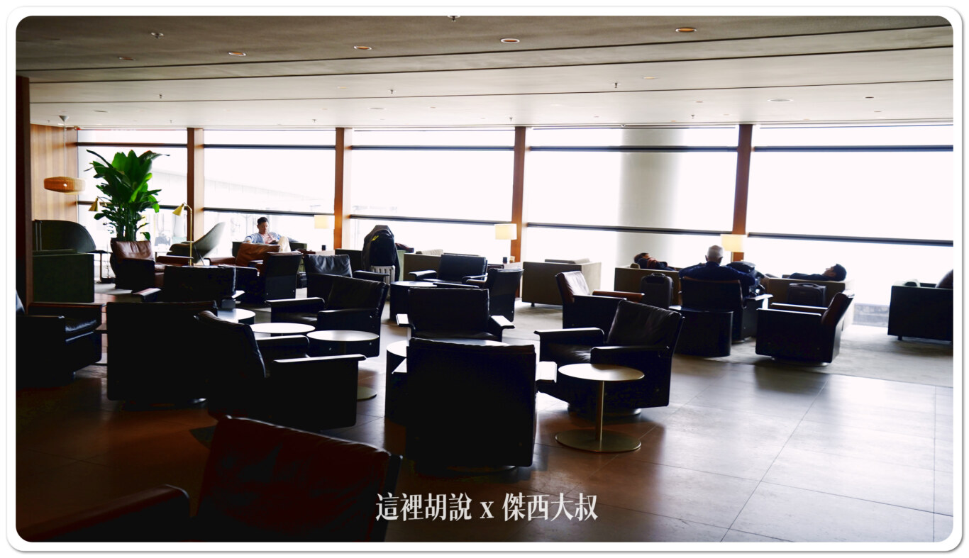 國泰航空香港貴賓室 THE PIER 玉衡堂 時間夠就來這 傑西最喜歡來這喝茶：第一區 「嚐味坊 Food Hall」