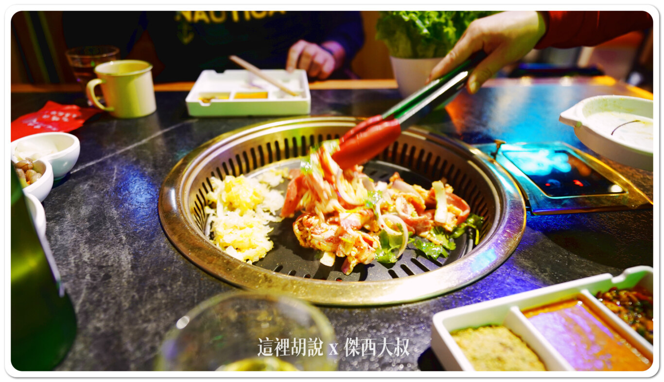 上海普陀 東北棒小伙齊齊哈爾烤肉 中山北路店 這一間值得二訪：看我們吃了什麼