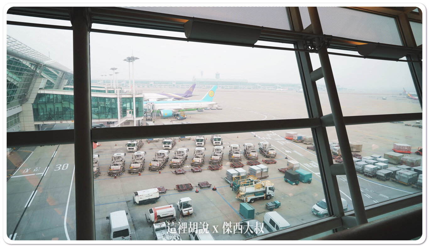 空側作業 韓國仁川機場(ICN) 2023-10:出發前往至波蘭 空側作業 韓國仁川機場(ICN) 2023-10:出發前往至波蘭