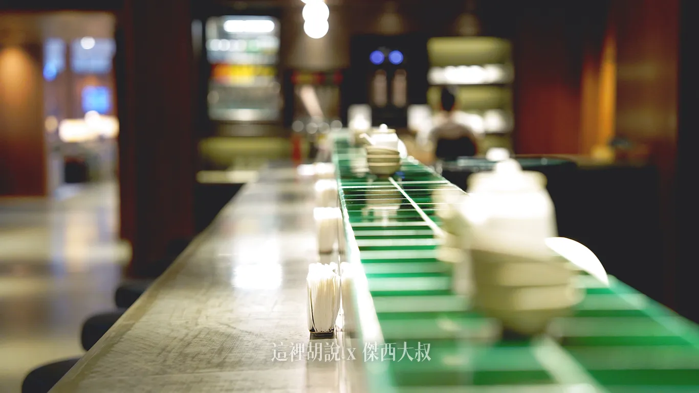 【國泰航空貴賓室】不只有牛肉麵、珍奶！桃園機場T1貴賓室開箱 2025現點熱食全紀錄 - 這裡胡說 JL TALKS