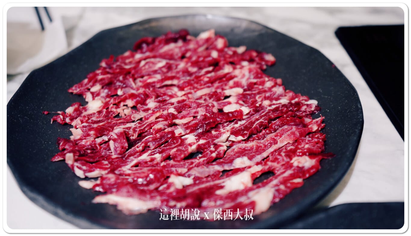 肥肉的部分的油花