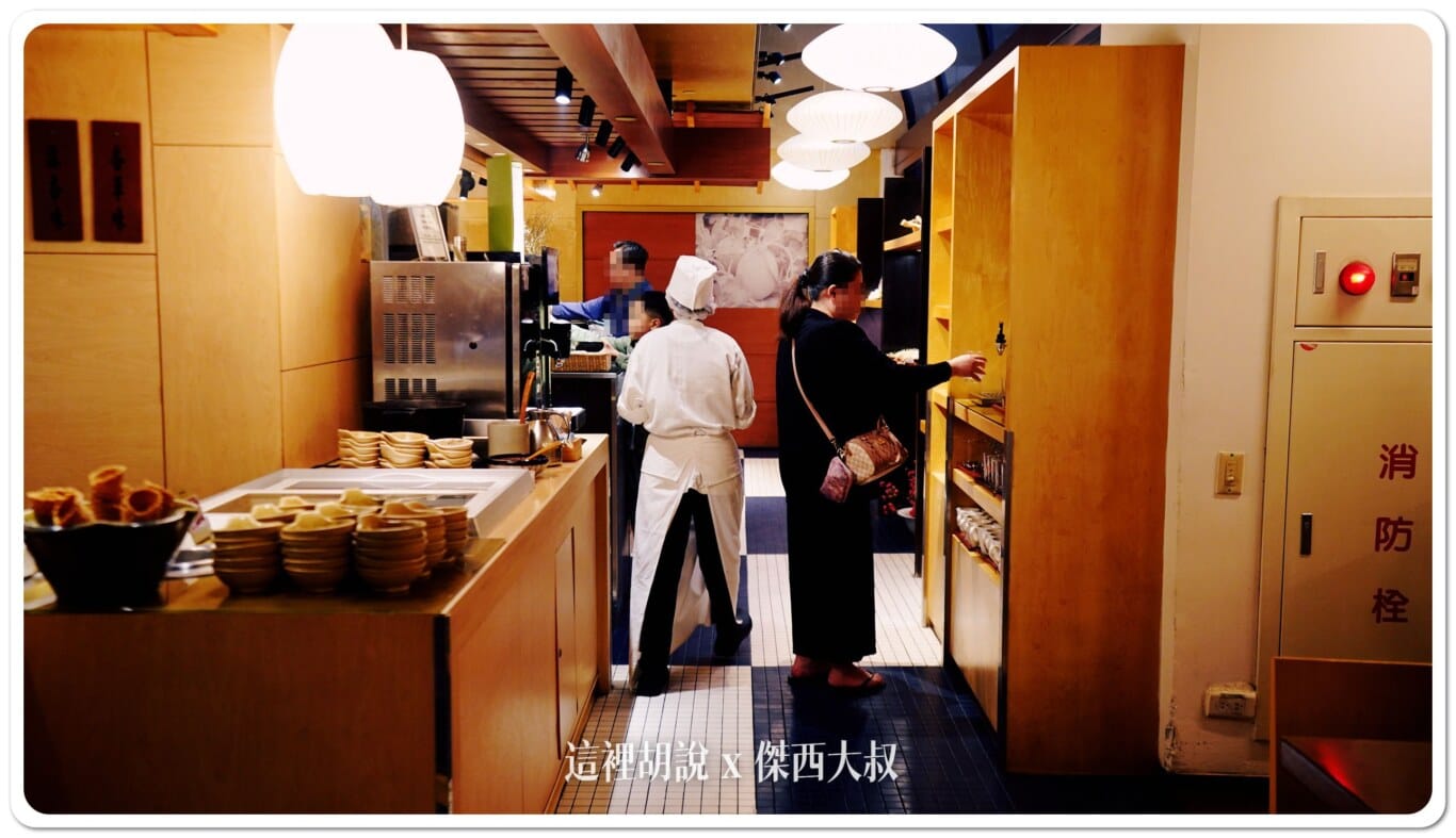台北君悅酒店 彩日本料理 自助吃到飽 讓傑西驚艷的是他的握壽司:取餐區 台北君悅酒店 彩日本料理 自助吃到飽 讓傑西驚艷的是他的握壽司:取餐區