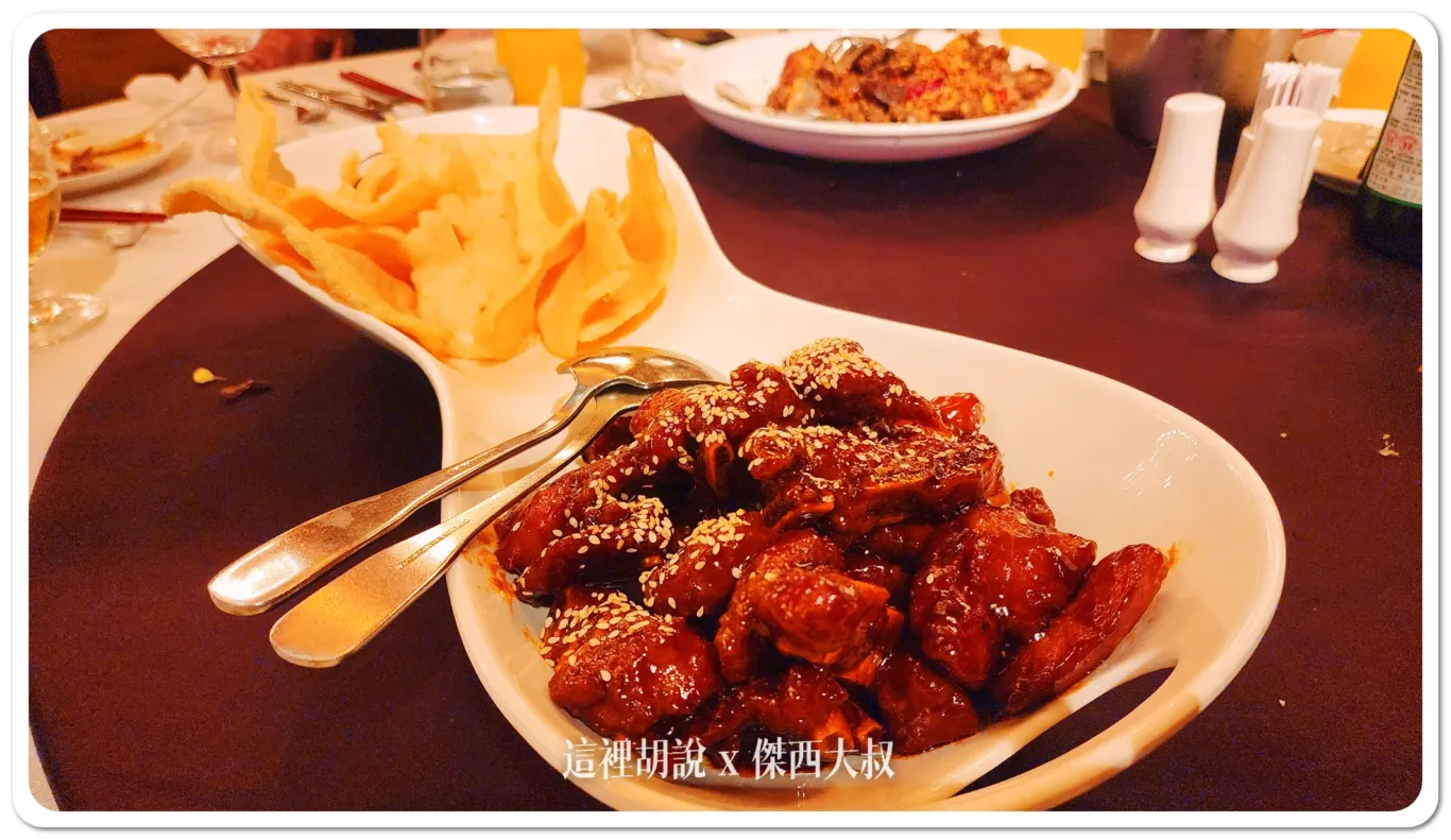 君品飯店宴會廳 宴席桌菜 從前菜開始就沒想要讓你餓到：京都蜜汁燒排骨