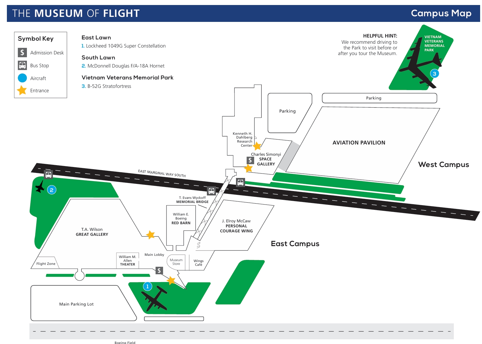 有一個空橋直接連街道對面的飛機展示篷廠。 有一個空橋直接連街道對面的飛機展示篷廠。